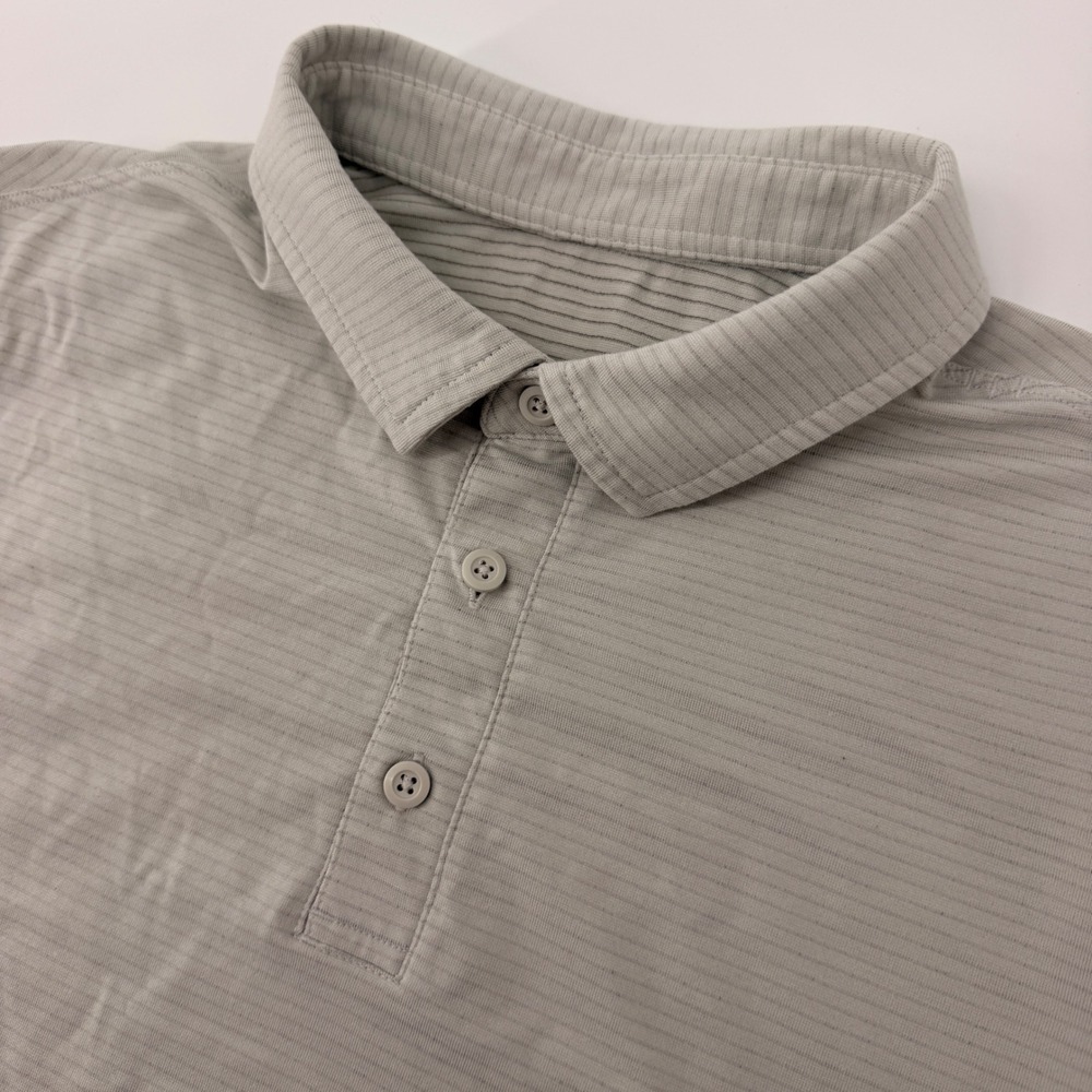 Lululemon Evolution Polo Mens S Light Gray Striped Short Sleeve Golf Shirt FLAW